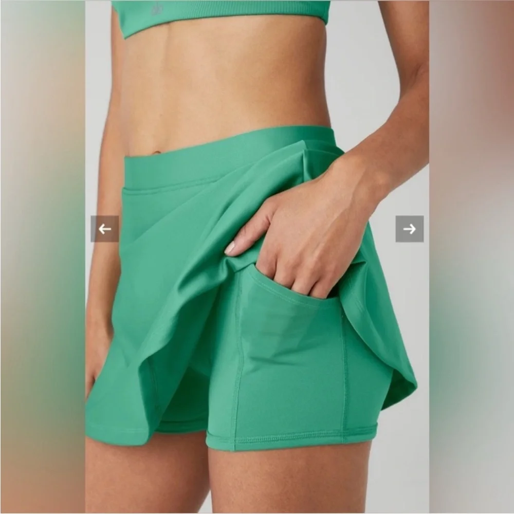 ALO Yoga Women's Vibrant Teal Skater Skirt
